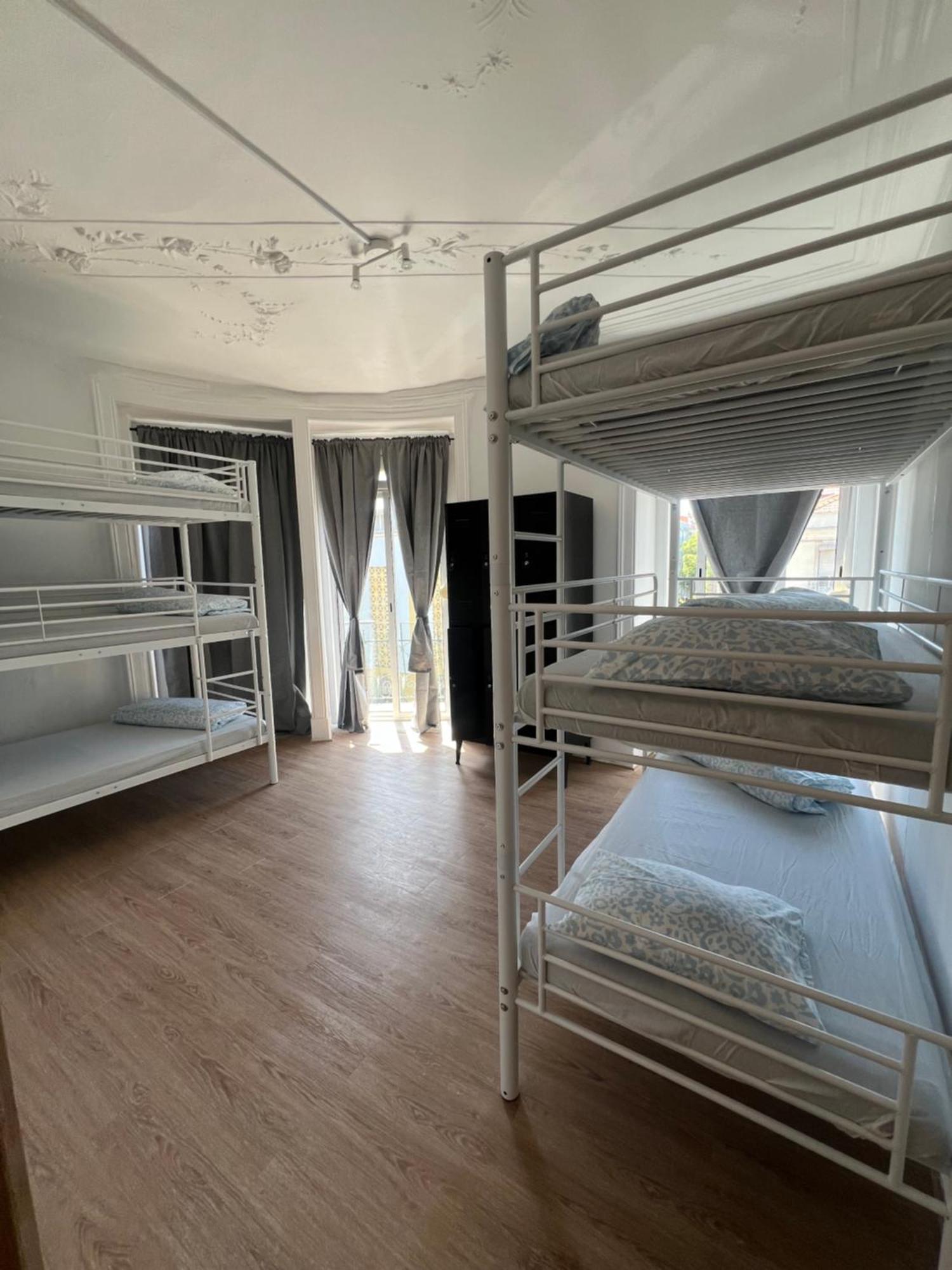 Bagetti Hostel Only For Girls Лиссабон Экстерьер фото